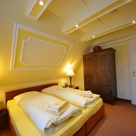 Eck - Reethaus Kirchhaus * Groß Zicker